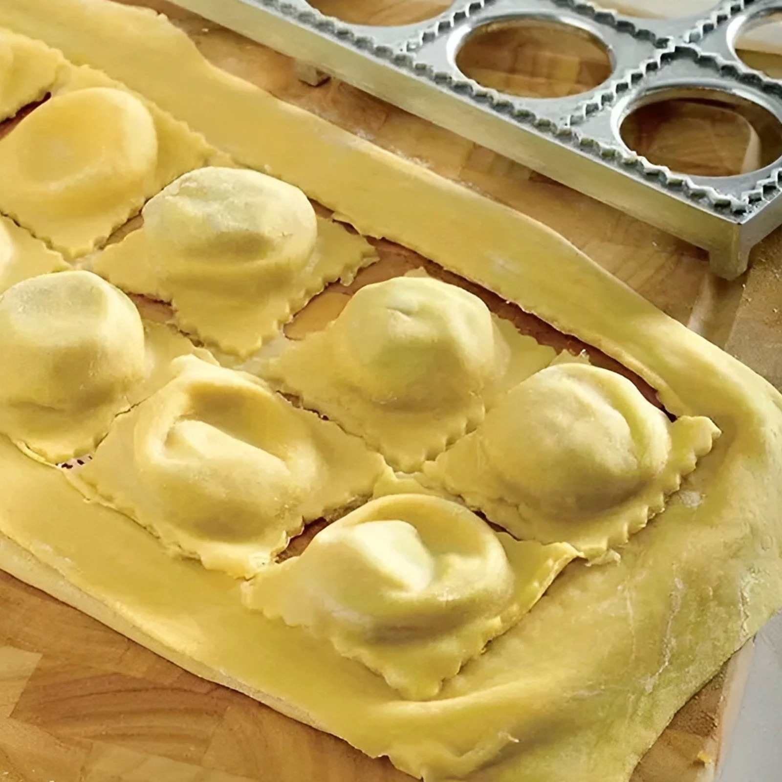 Dumpling Mold 12 Holes Ravioli - Kitchen Job review and price